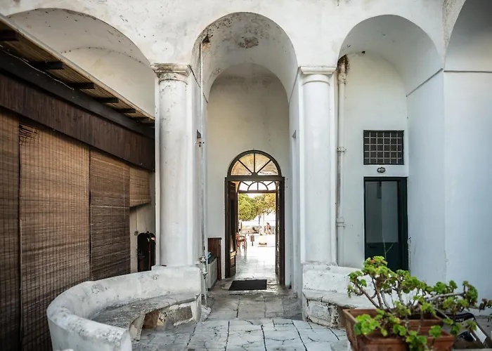 Palazzo Caputo * Santa Maria al Bagno