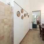 Palazzo Caputo * סנטה מריה אל בניו