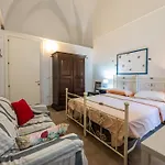 Palazzo Caputo בית אירוח *