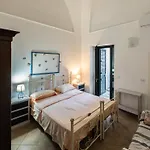 Palazzo Caputo * Santa Maria al Bagno