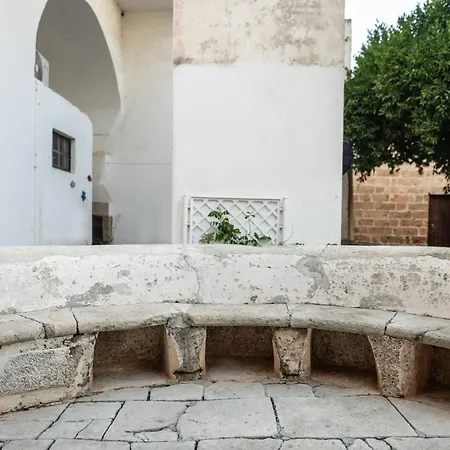 Palazzo Caputo * סנטה מריה אל בניו